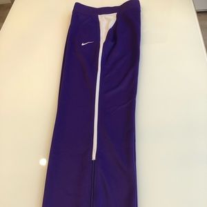 Nike Dry-Fit Sweatpants Women’s M Purple
